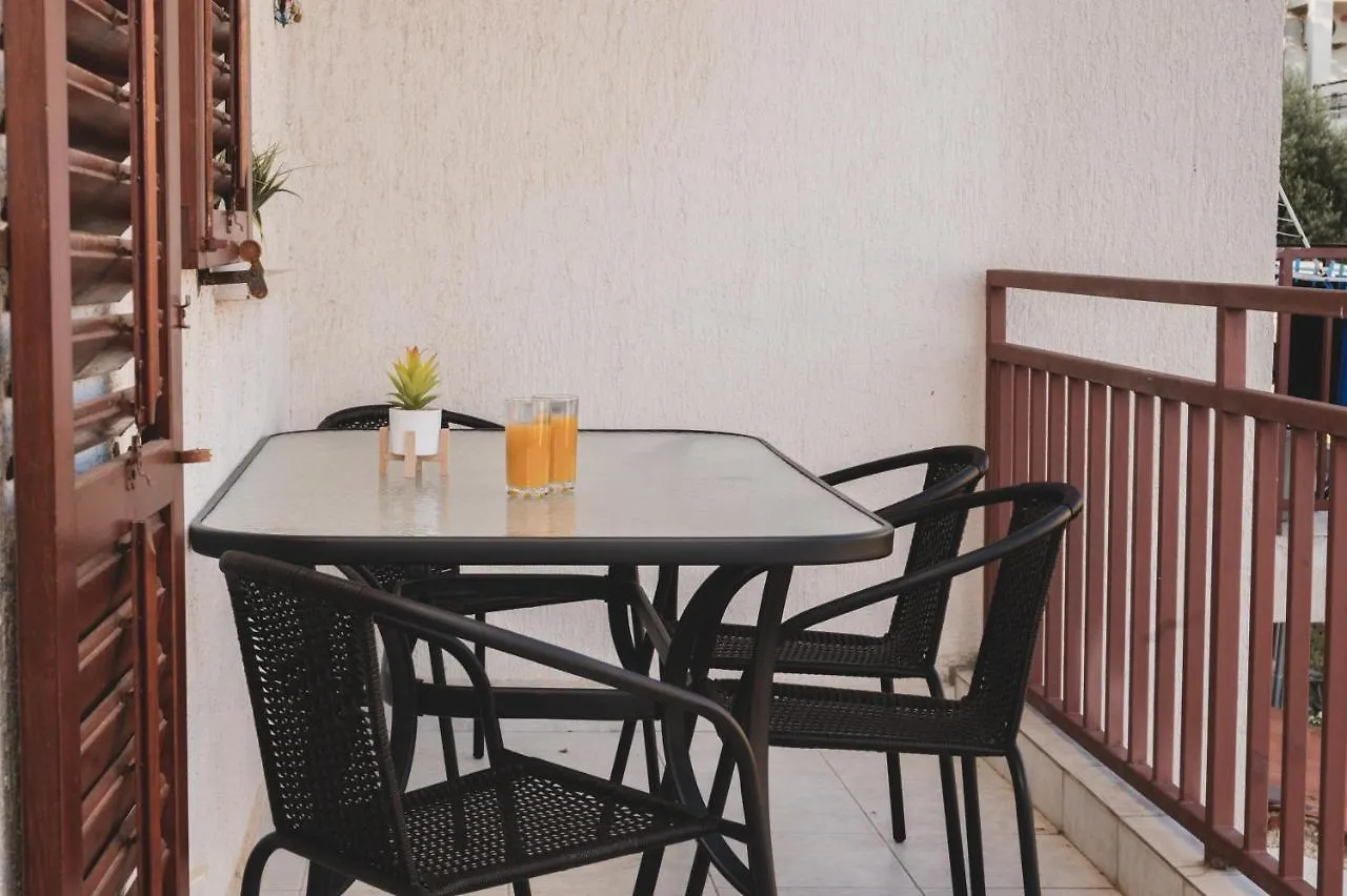 Apartment Nia Rabac 0*,  Croatia